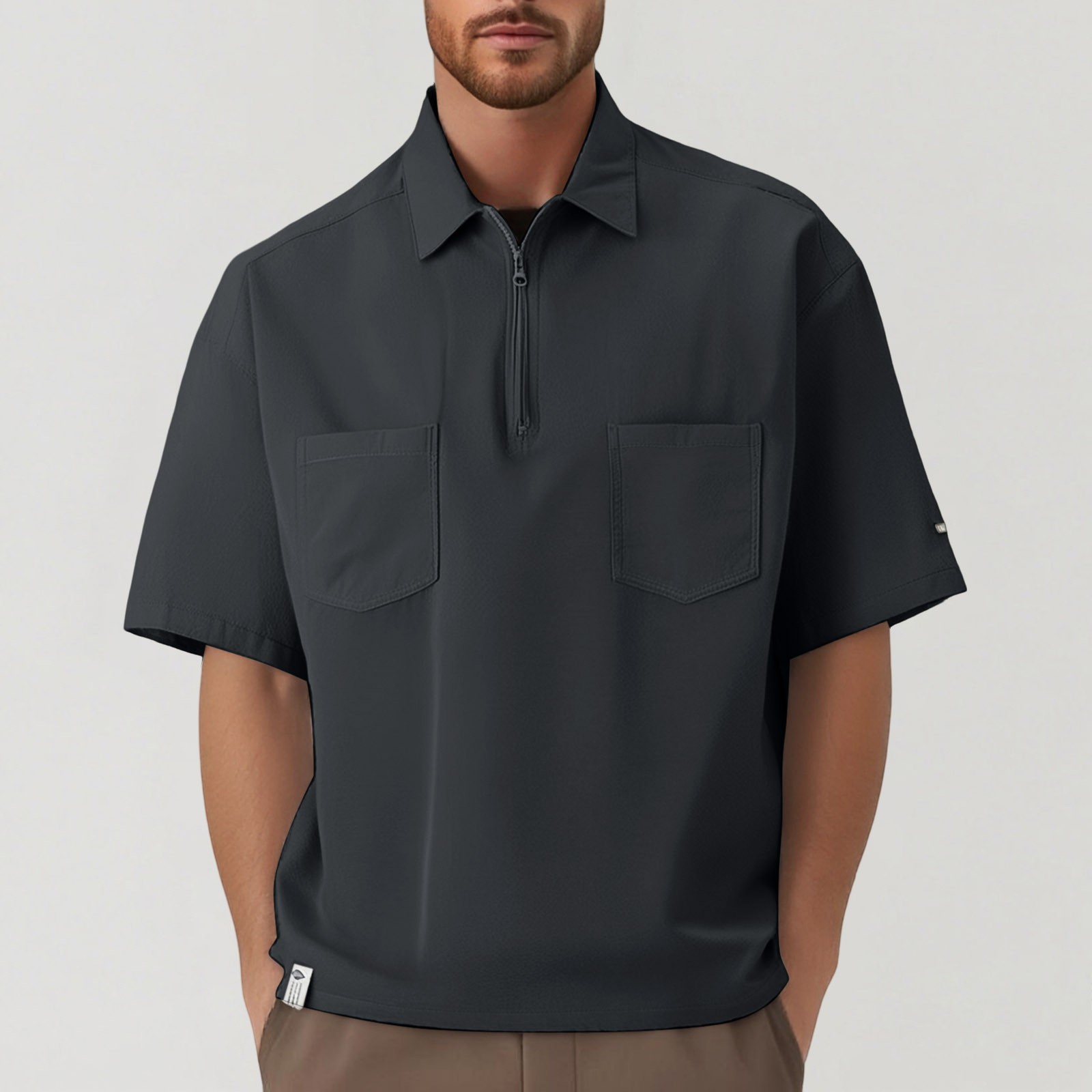 thumbnail image 2 of Camisa sólida de manga 5/4 para hombre a la moda: corte holgado informal, cuello redondo con botón, versátil para entrenamientos de verano o estilo urbano., 2 of 5